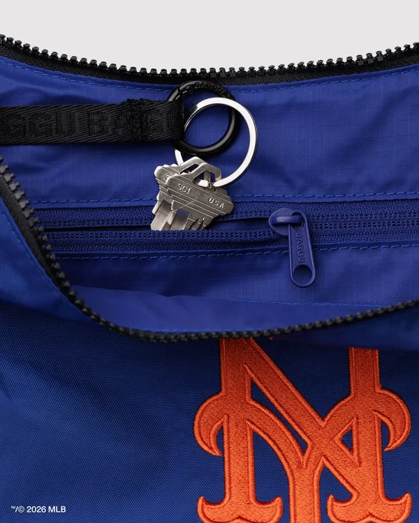 Medium Nylon Crescent Bag - New York Mets™ - Material: heavyweight-nylon